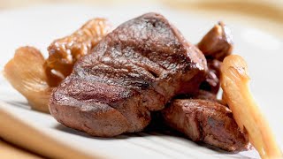 Simple Venison Steak Recipe  Made in Cast Iron Skillet [upl. by Tavey467]