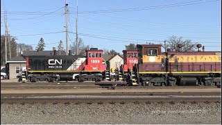 Wisconsin Central SW1500s Switching Stevens Point Run 8 Smoke and EMDs roaring [upl. by Colley]