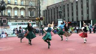 Scottish folk dance Strathspey amp Tulloch [upl. by Aletse]