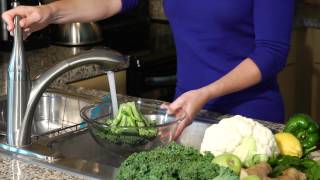 How to Wash Vegetables Naturally  Healthy Fruit amp Vegetable Tips [upl. by Ahsienet]