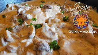 Pollo en Crema de Champiñones [upl. by Broida]