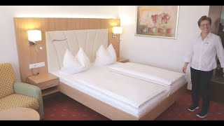 JohannesbadHotels Bettenmachen wie ein Profi [upl. by Eceinehs]