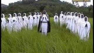 Ethiopian Orthodox Tewahedo mezmur by Tizitaw Samuel ኤልሮኢ [upl. by Elocan850]