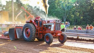 Now This is Tractor Pulling [upl. by Maria]