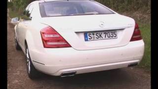 Mercedes S400 HYBRID Review [upl. by Anilocin235]