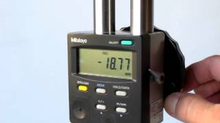 Mitutoyo 192671 Digimatic 18quot Digital Height Gauge Demo [upl. by Weksler691]